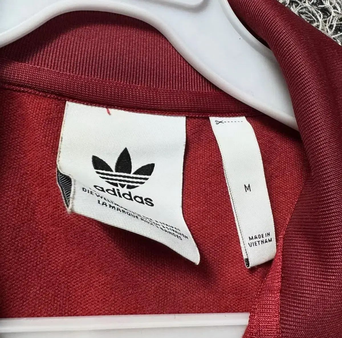 最低の価格！ 必須アイテム フィット感抜群 アディダス BECKENBAUER バーガンディ ジャージ m 全品75％割引きです！