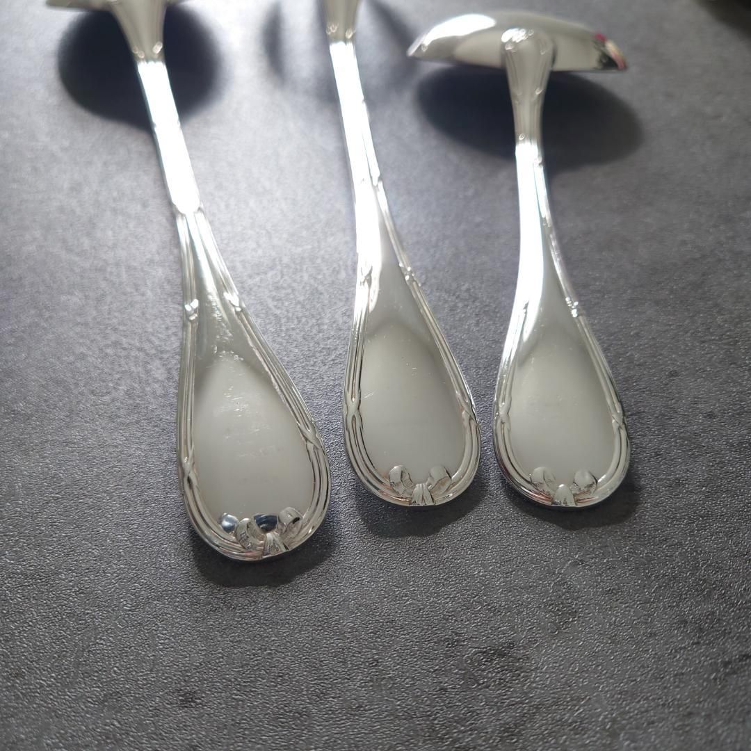 ソースレードル