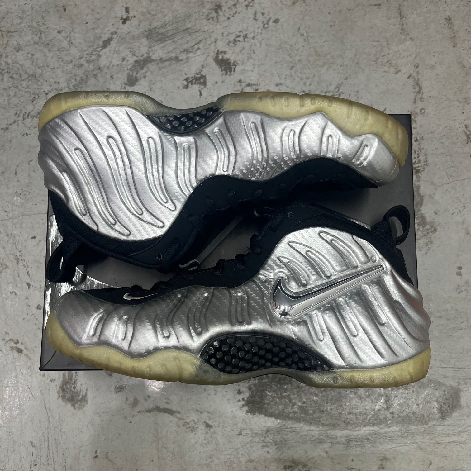 NIKE Air Foamposite Pro Silver Surfer 616750-004 2017年製 シルバー 