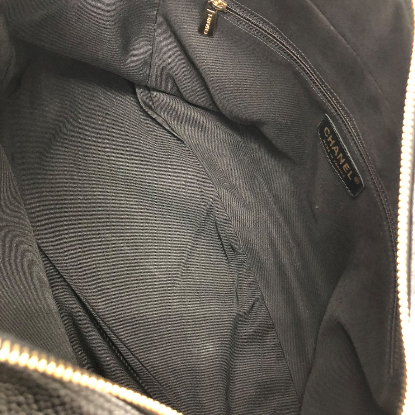 CHANEL キャビアスキンチェーントートバッグ 2406009 - メルカリ 