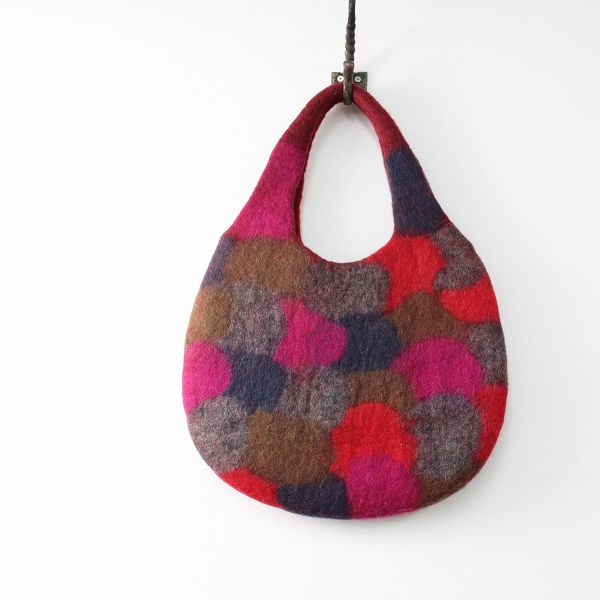 極美品 ena kuam エナクアム UROKOバッグ フェルトバッグ/レッド系