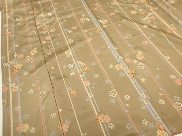 小紋 金彩 紋意匠 桜 椿 正絹 反物 - メルカリ