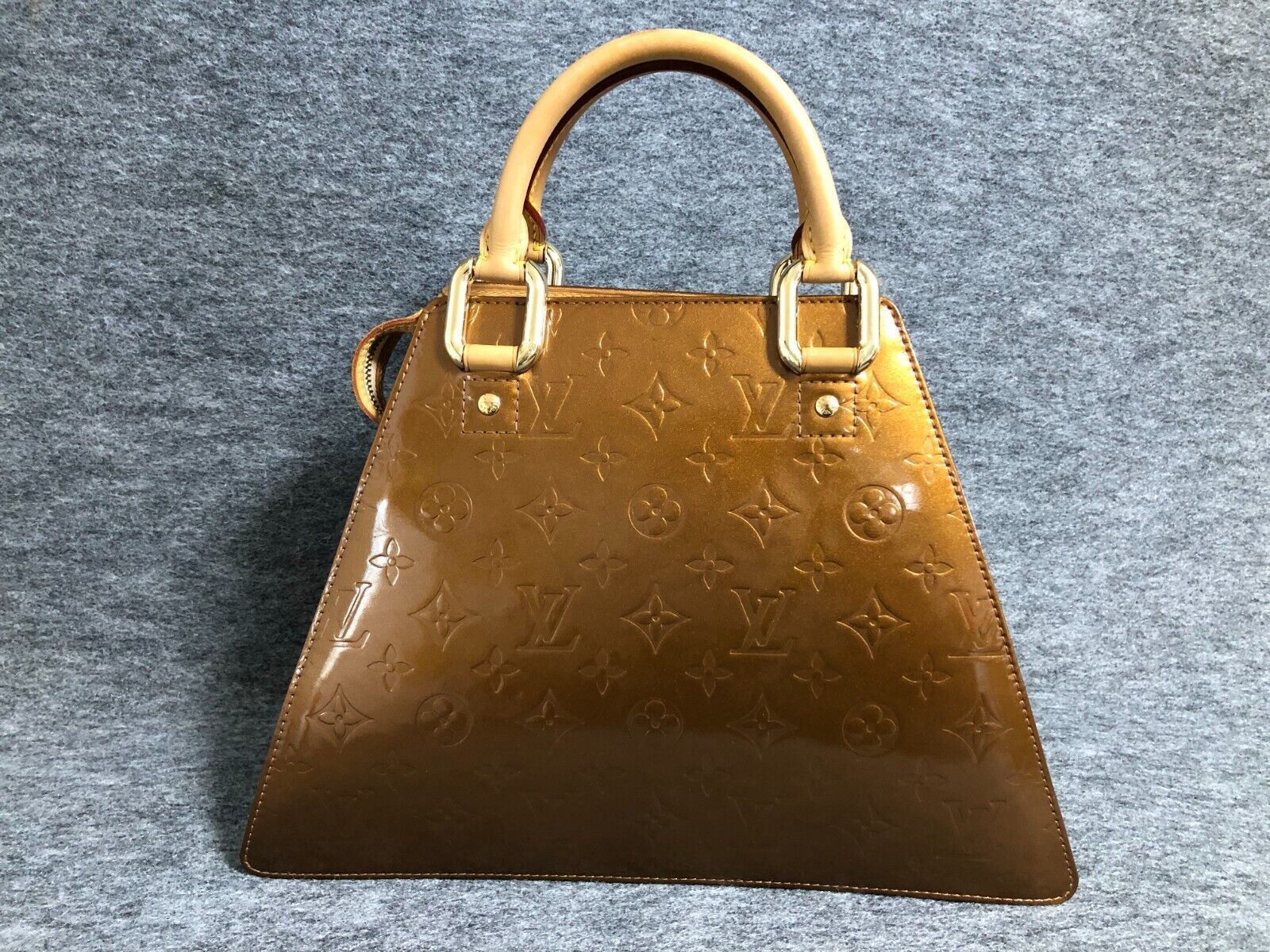 Louis Vuitton ブラウン ヴェルニハンドバッグ （ルイヴィトン