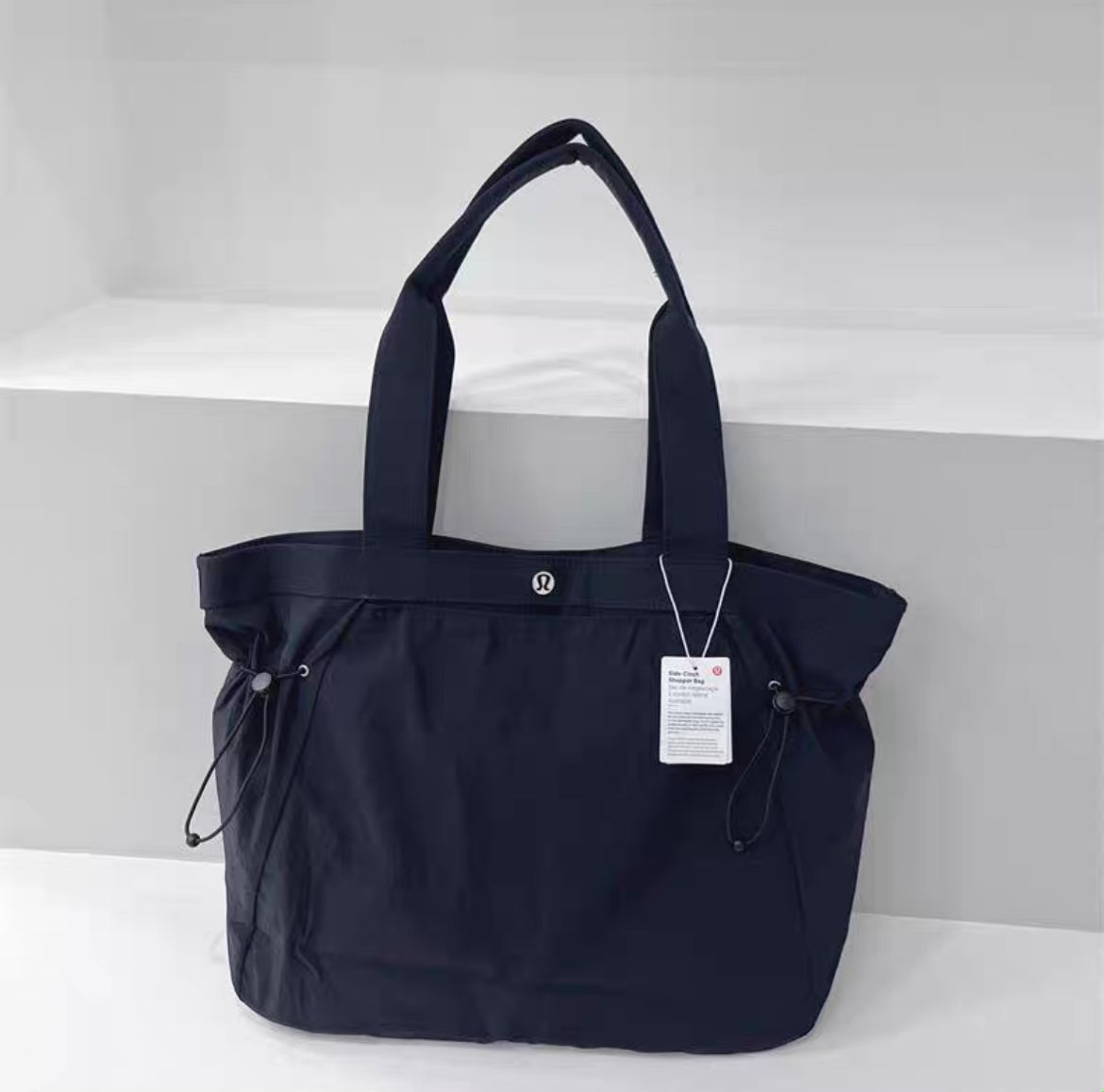 新品未使用 ルルレモンlululemon トートバッグ ブラック カラー選択  