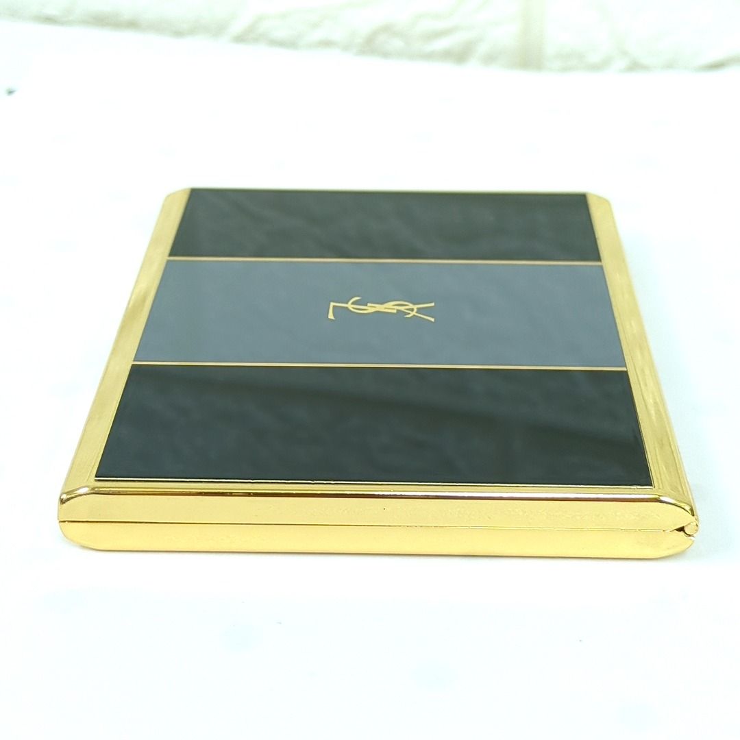 Yves Saint Laurent ロゴ　名刺入れ　シガレットケース Yves Saint Laurent イヴサンローラン ロゴ 名刺入れ シガレットケース