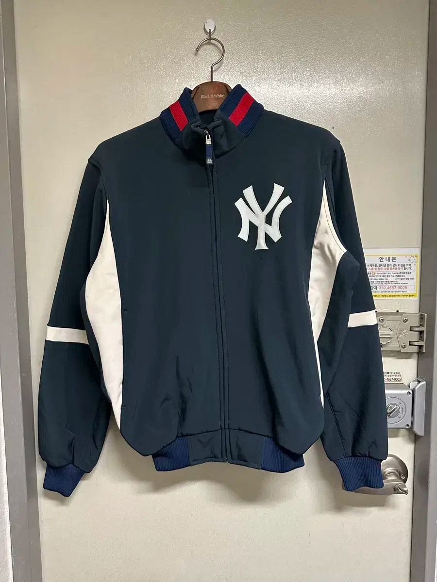 ニューヨーク ヤンキース 野球 アウター ネイビー majestic