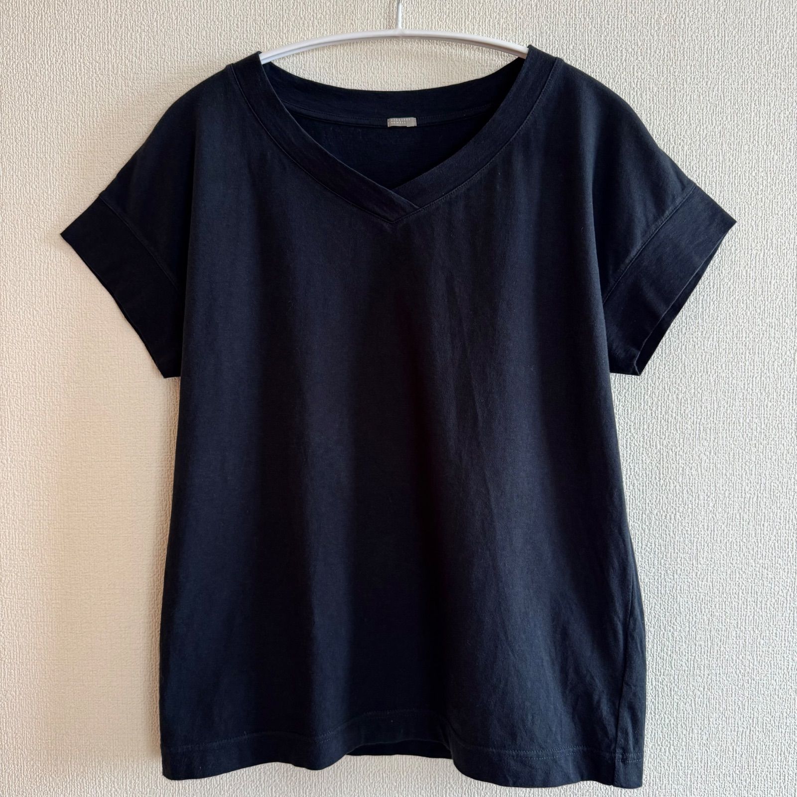 ❣️現在お値下げ❣️新品MARGARET HOWELL ネイビー Vネック❣️ Margaret Howell マーガレットハウエル VネックコットンTシャツ
