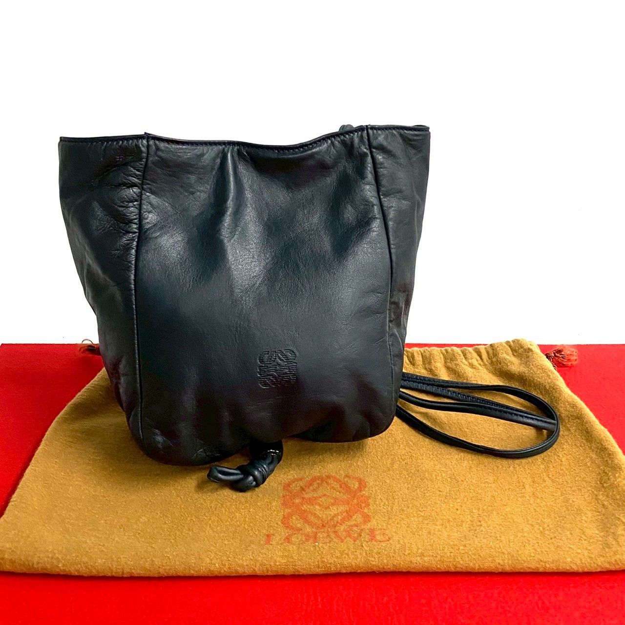 極 美品 袋付き LOEWE ロエベ アナグラム ロゴ ナッパ レザー 本