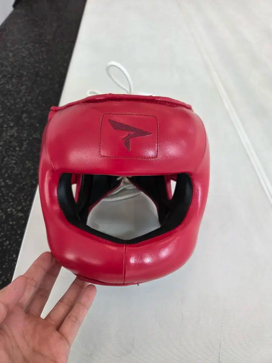 ピナム ボクシング ヘッドギア レッド m