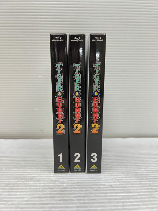 品 TIGER＆BUNNY 2 特装 版 Blu-ray 1 2 3 ブルーレイ アニメ タイガーアンドバニー 009-250929-em-29-min
