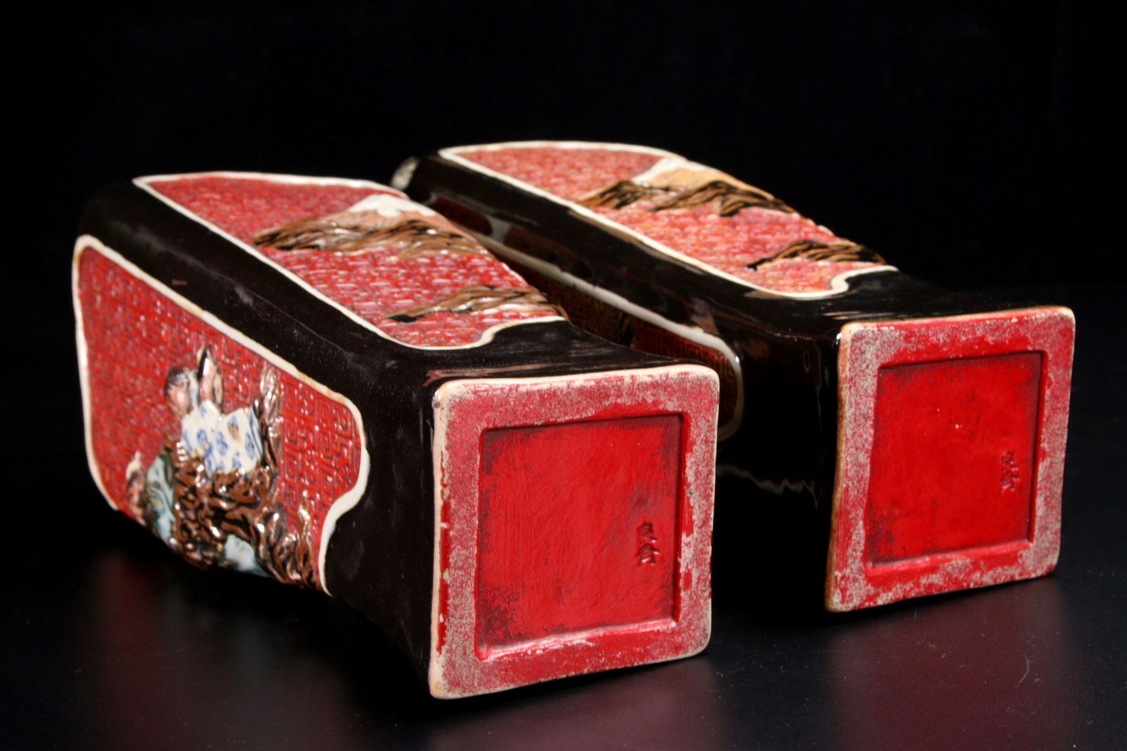 隅田焼 井上良斎 高浮彫 賢人彫刻花瓶 一対 30.5cm 花入 唐物 骨董 古