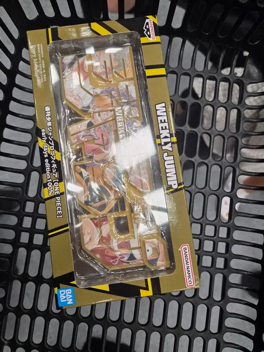 新品 ONE PIECE(ワンピース) ジャンプ ロゴ LOGO フィギュア