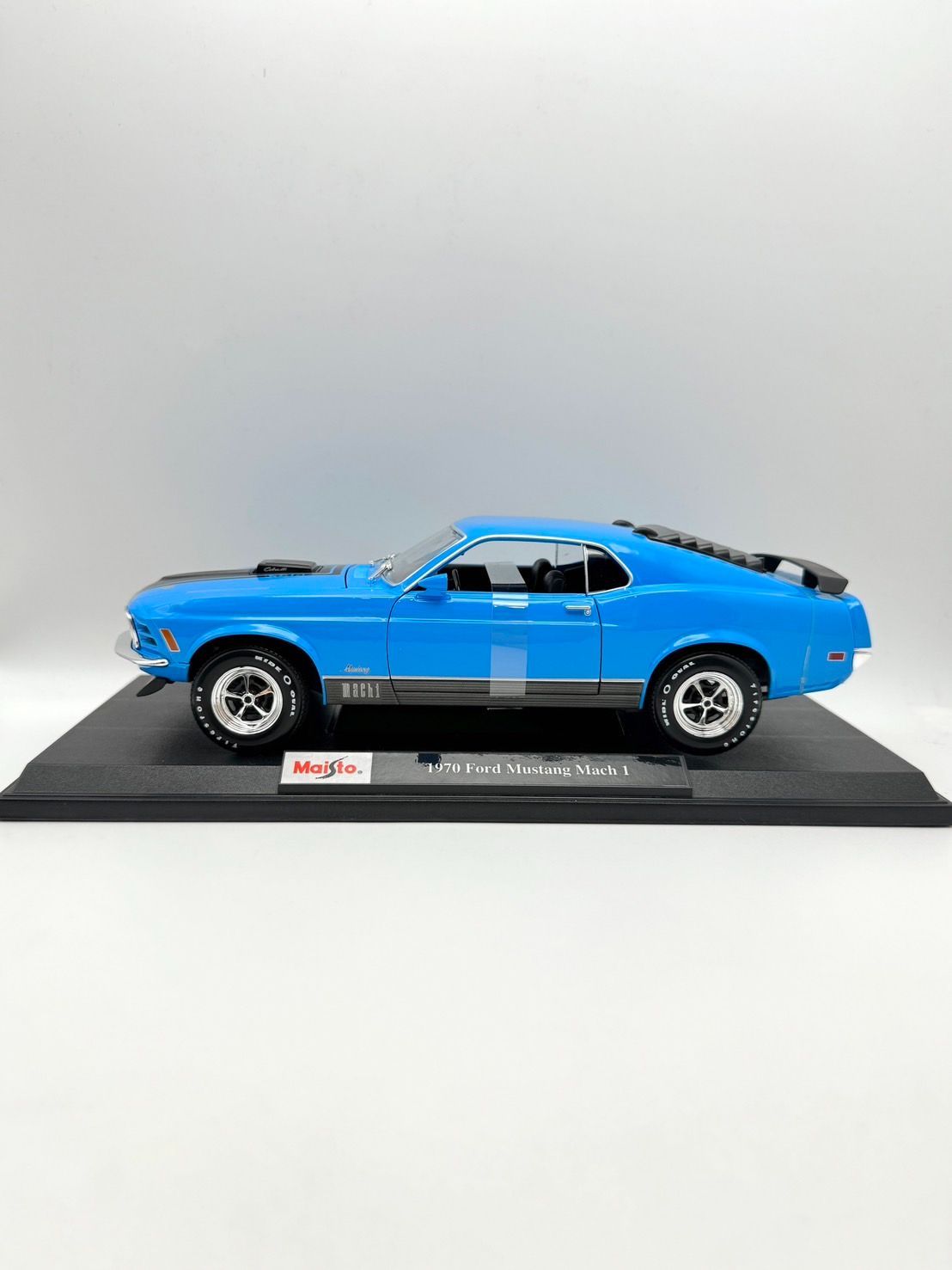 マイスト　Maisto 1970FordMustang Mach1 マスタング マイスト Maisto 1/18 1970 フォード マスタング マッハ1
