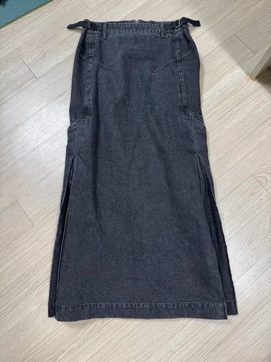 aw23