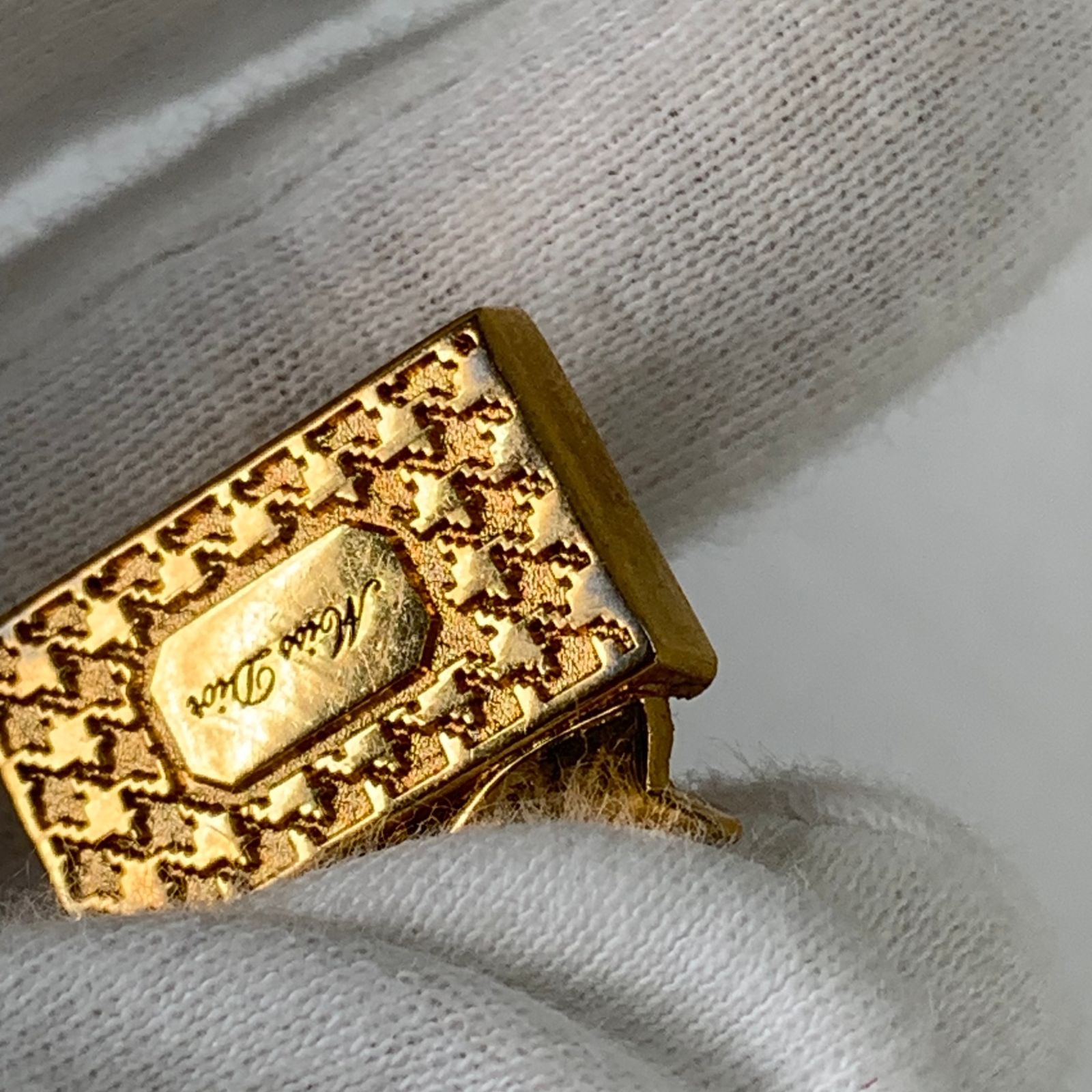 【正規品】クリスチャン・ディオール　香水瓶　ピンバッジ3個セット 希少品！Dior クリスチャンディオール ピンバッジ 香水瓶 ピンズ3点