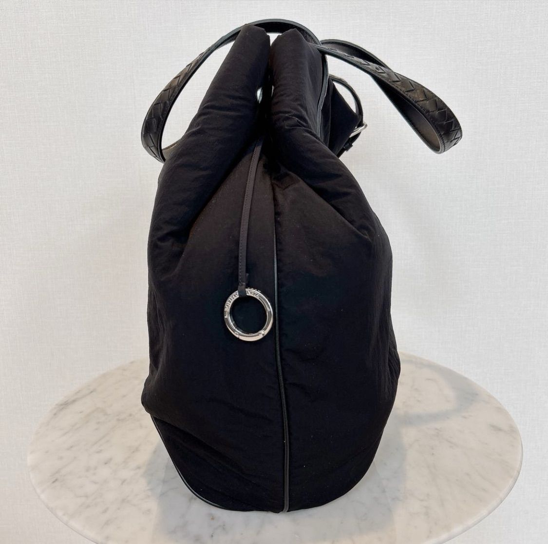 新品 BOTTEGA VENETA クロスロード バックル トートバック - メルカリ