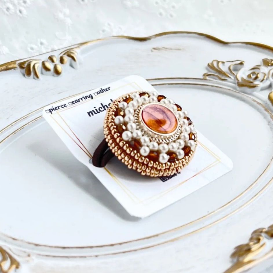 ⌘ビーズ刺繍ヘアゴム⌘ブラウンカボション ×ホワイトパール×ブラウン 