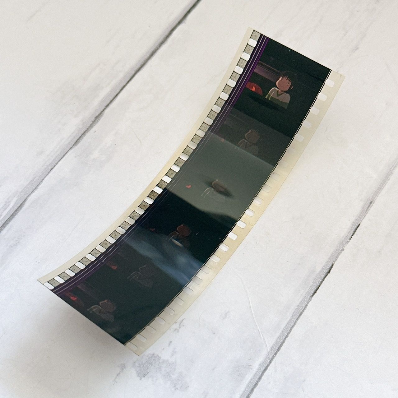 レア！スタジオジブリ 千と千尋の神隠し 35mm 映画フィルム 「ここで