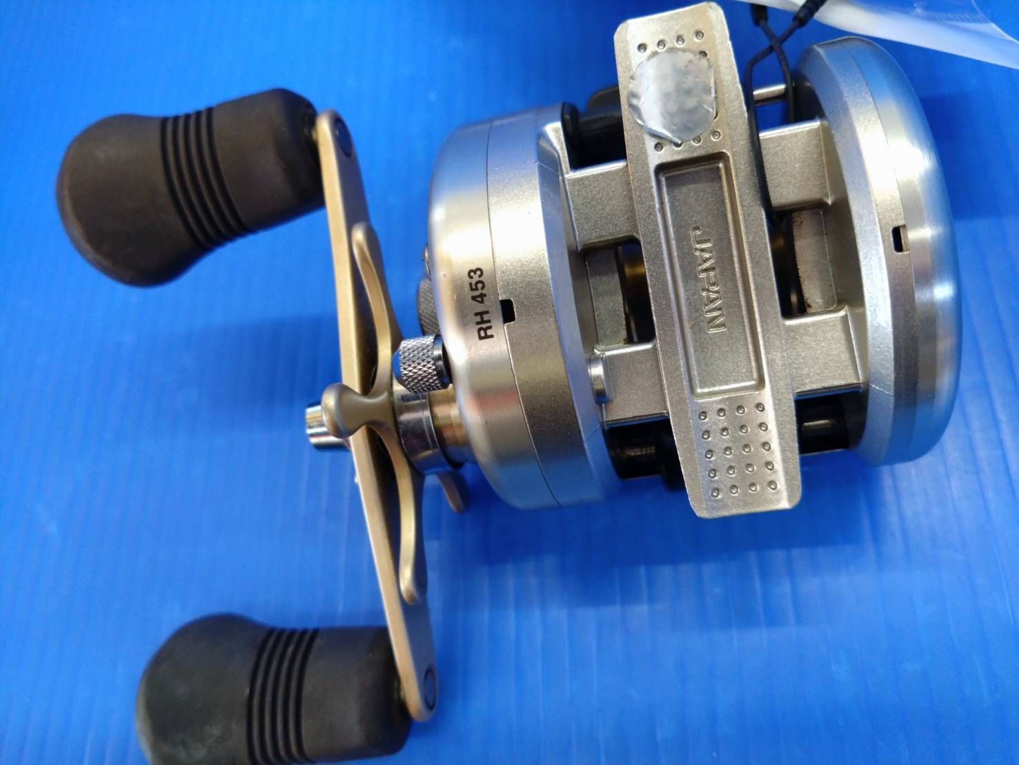 日本製 シマノ AXIS アクシス 101 予備スプール付 回転良好