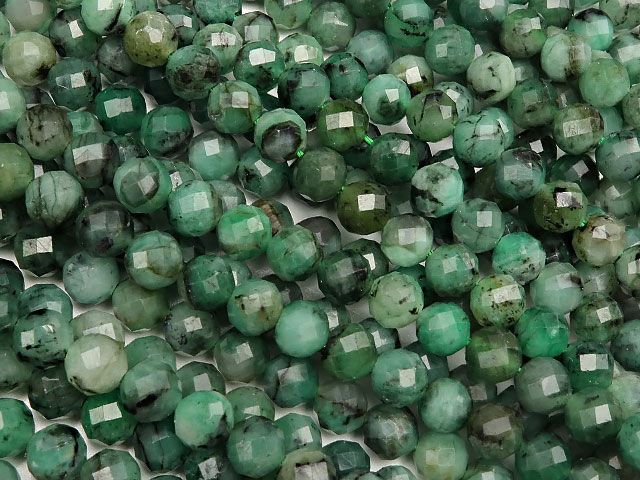 エメラルド 面カット 丸玉 5mm［プレミアムカット］【1連販売】 / 3-45 EM5MC