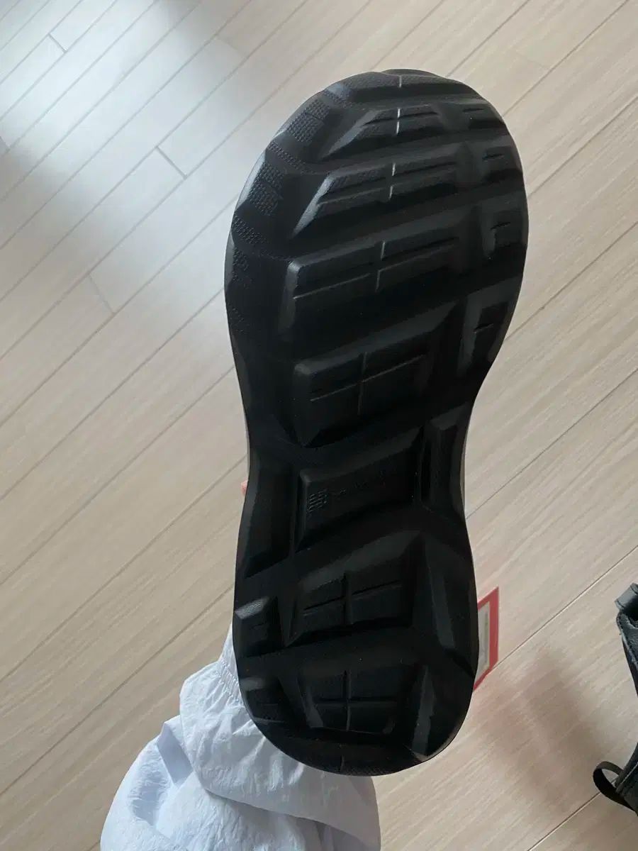 ニューバランスブリーズ 黒