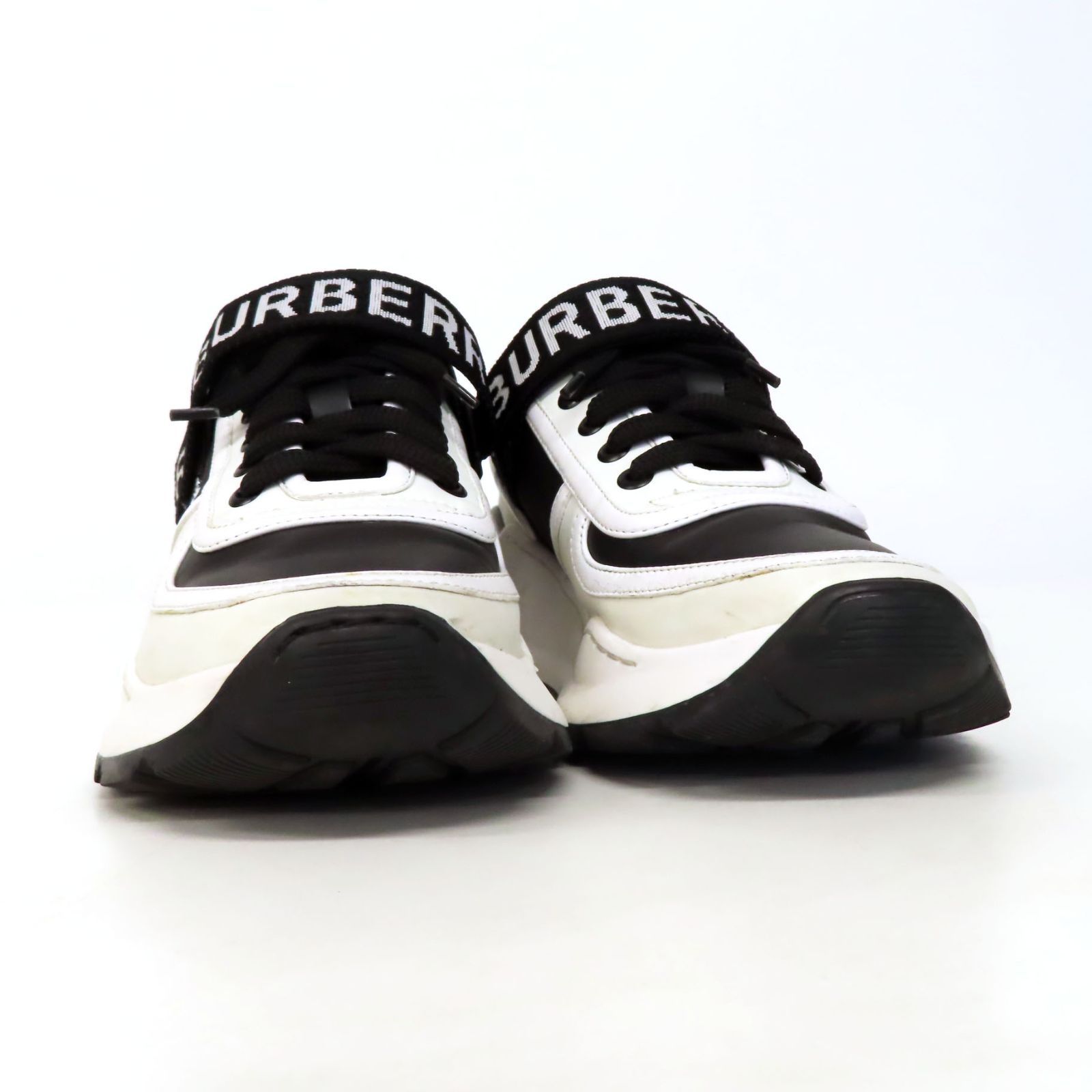 BURBERRY ロゴ入りスニーカー ブラック/ホワイト BURBERRY バーバリー ヴィンテージチェック ロゴプリント