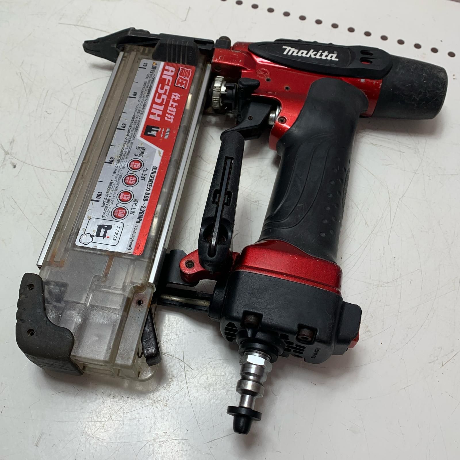 MAKITA マキタ 高圧仕上釘打 AF551H レッド