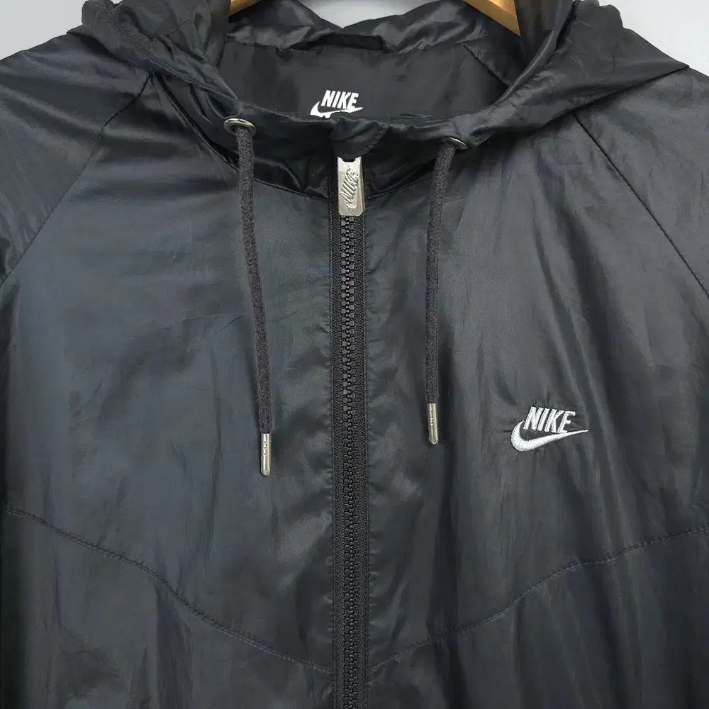 【新品】ナイキ　ウィンドランナー　L NIKE公式】ナイキ ウィンドランナー メンズ ランニング