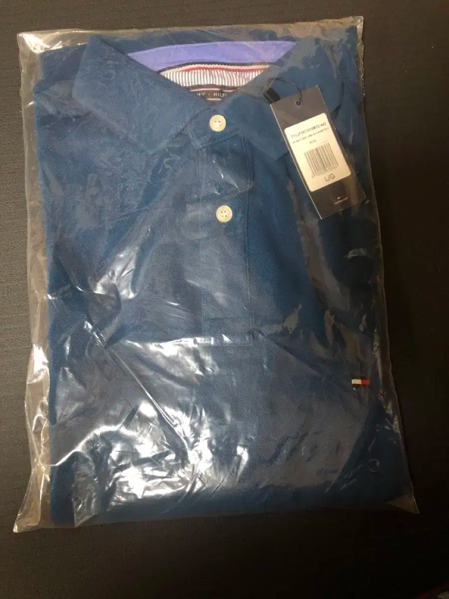 Tommy Hilfiger(トミーヒルフィガー) ポロシャツ 長袖 (未使用 税務商品 110 ）