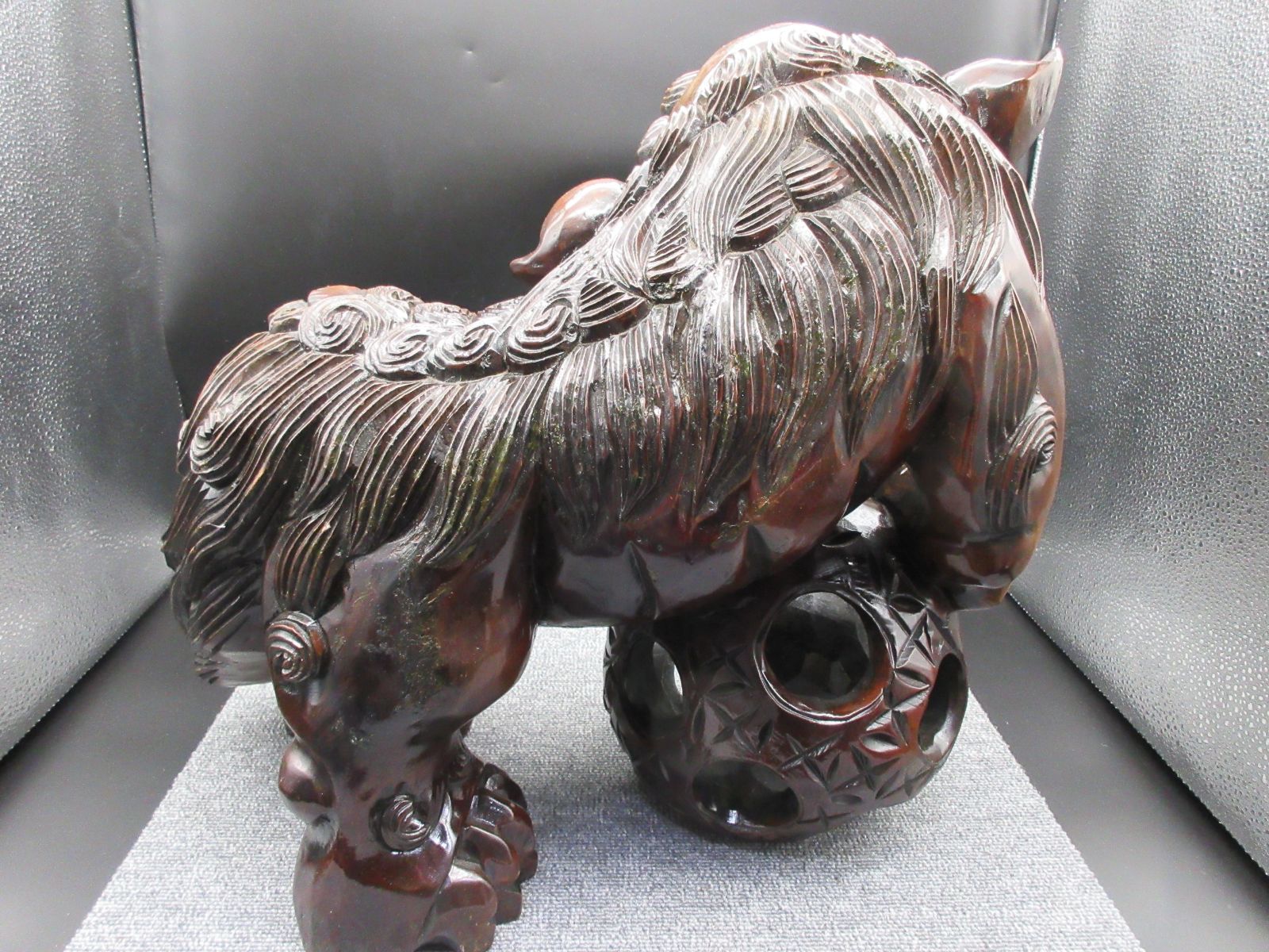 木彫 玉乗り 駒 獅子 狛犬 シーサー (特大) 開運 縁起物 置物