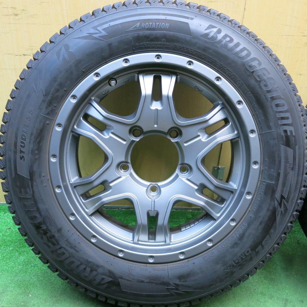 超バリ山175/80R16ジムニースタッドレスJA11JA22JB23他N83 ヒロ⭐︎様 