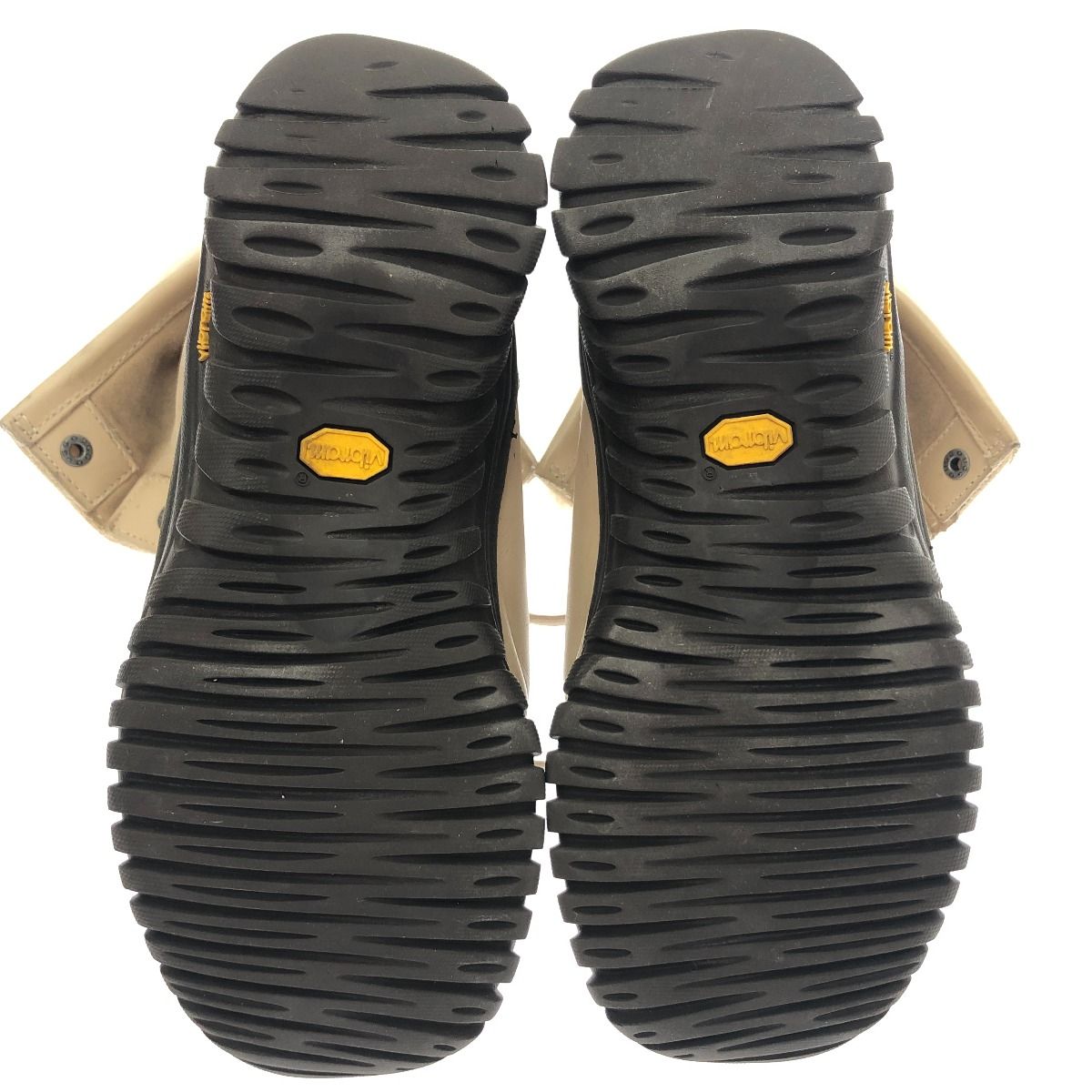 UGG ベージュ リボン付き ブーツ　新品　未使用 新品未使用品】☆廃盤品☆ UGG ムートンブーツ ミドル丈 リボン