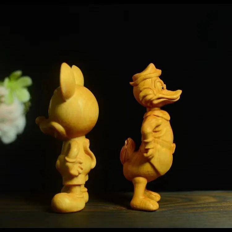 ドナルド ダック 木製 置物 デスクオーナメント - メルカリ