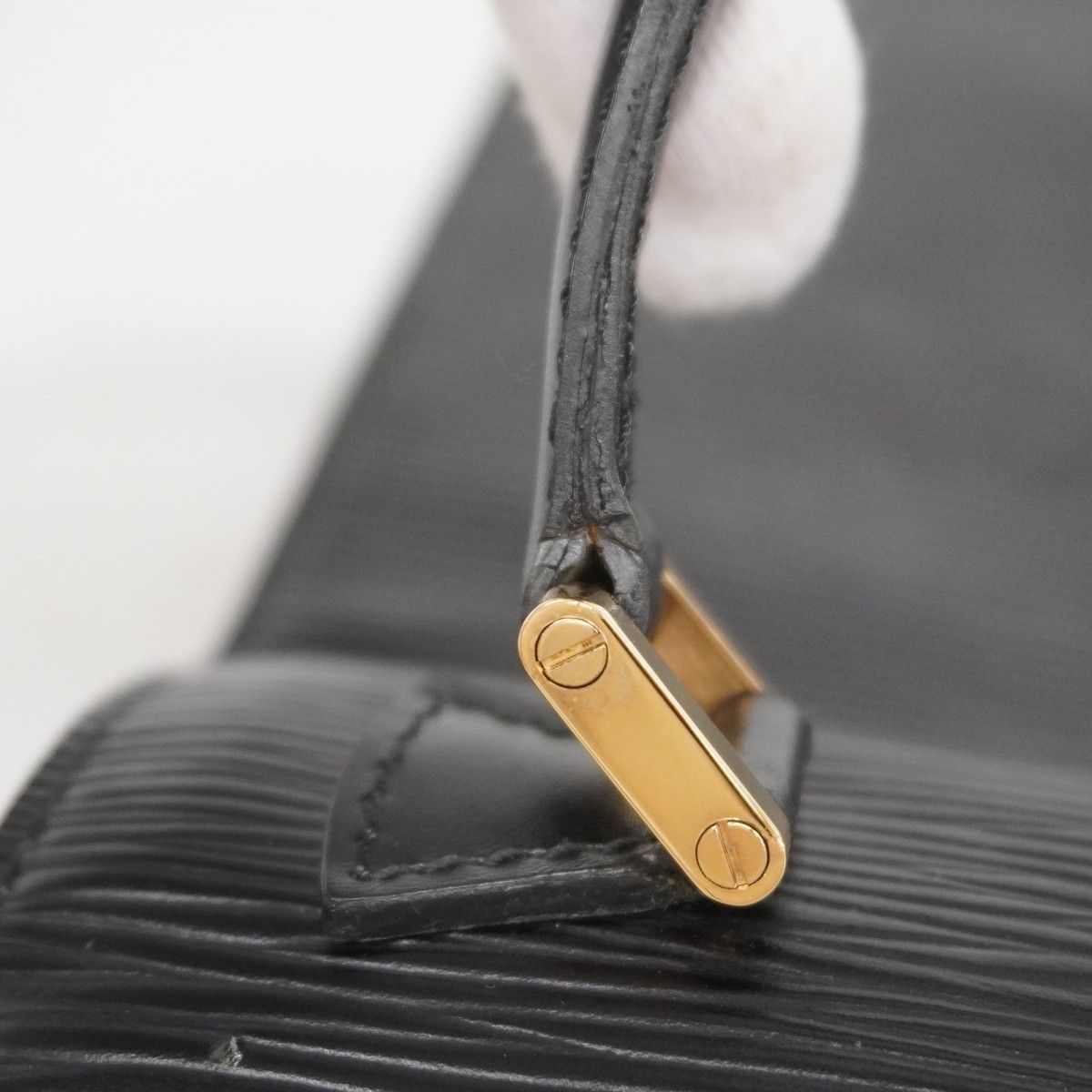 5hb1450-h】ルイヴィトン ハンドバッグ エピ コンコルド M52132  