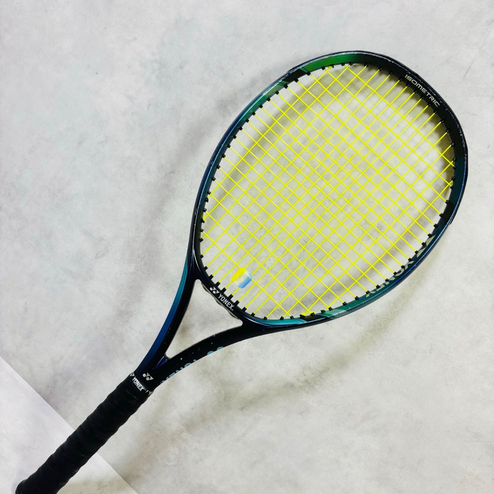 イーゾーン モデル