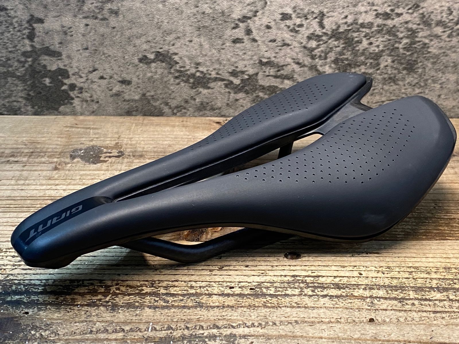 JI061 ジャイアント GIANT FLEET SLR サドル カーボンレール 黒 145mm