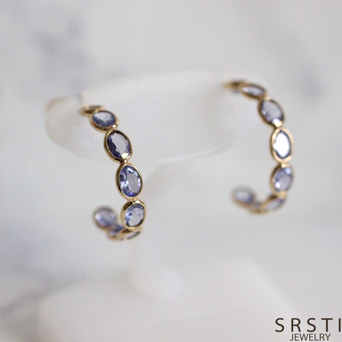 タンザナイトK14YGハーフフープピアス