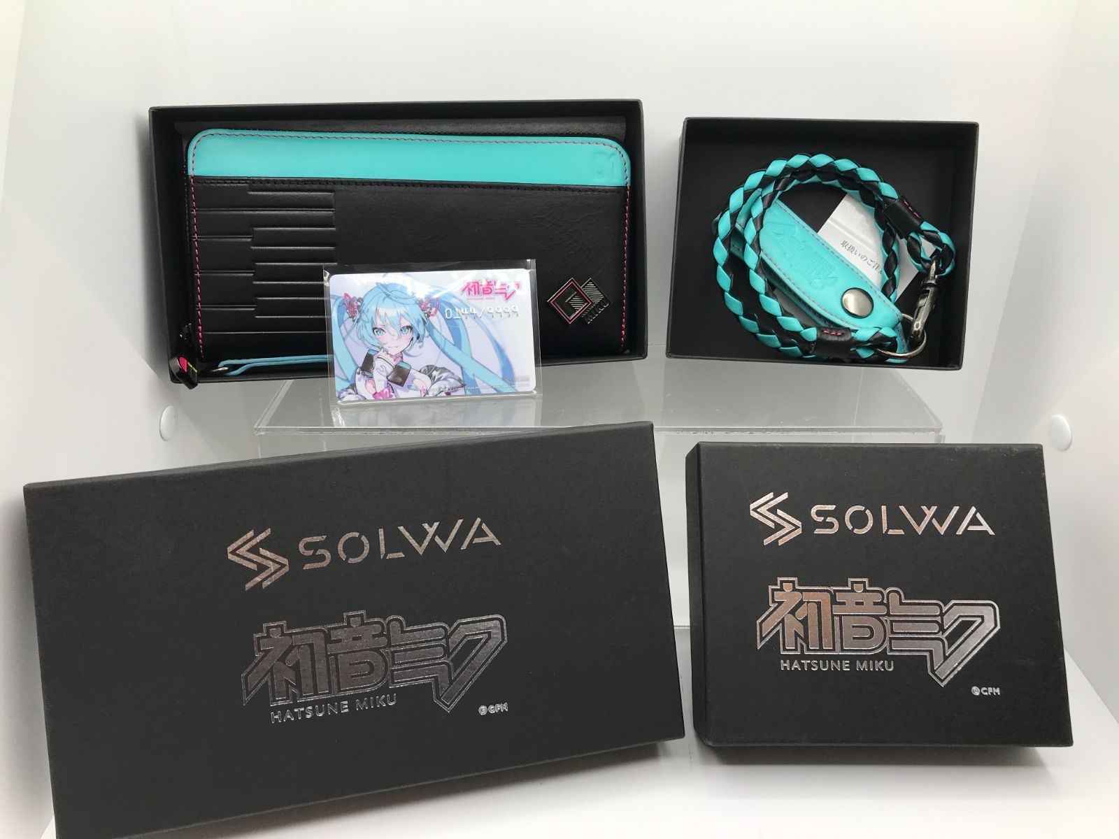 小牧店】米山舞 SOLWA 初音ミク 本革ラウンド財布 ウォレット