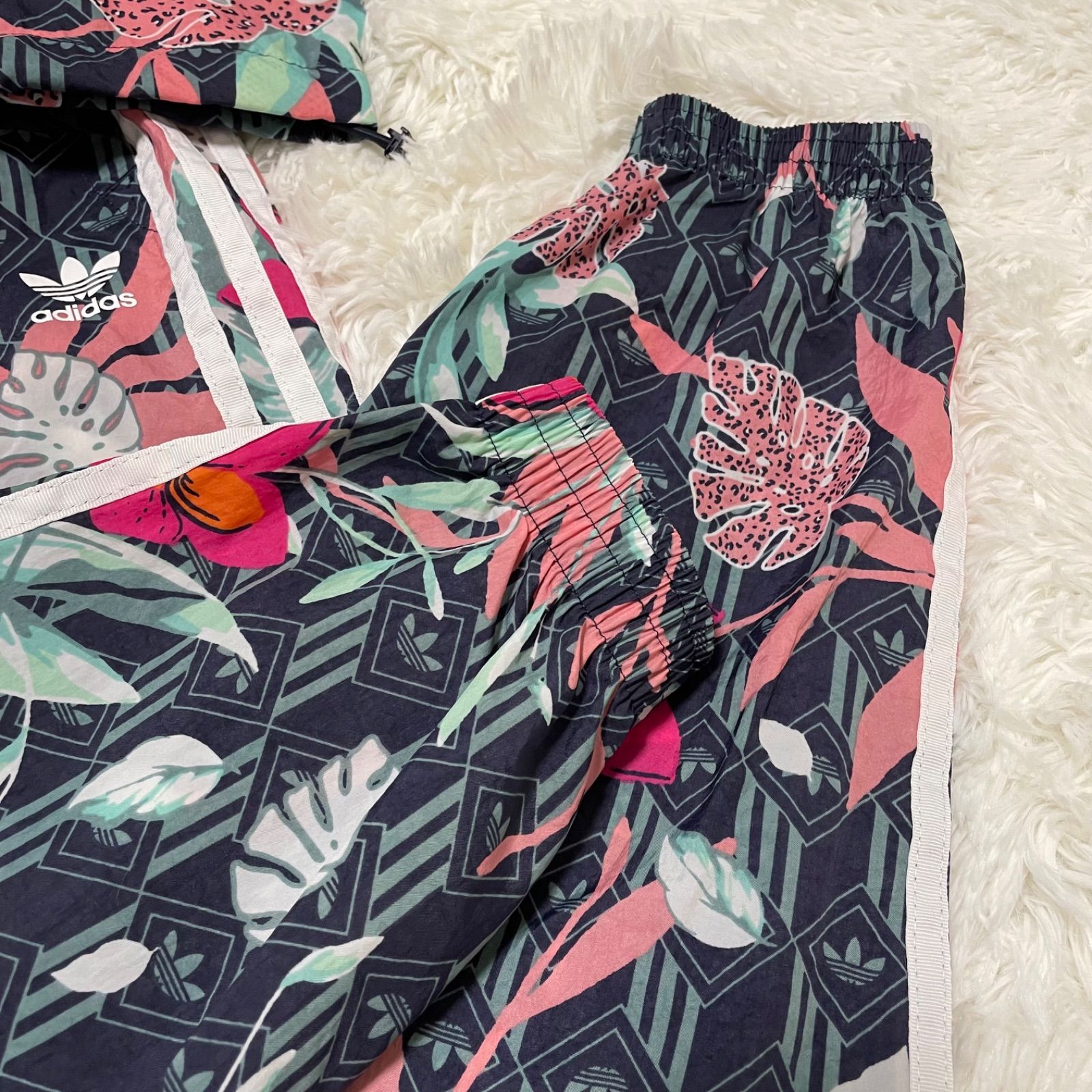 adidas HERSTUDIOLONDON トラックパンツ 花柄 ジャージ（adidas