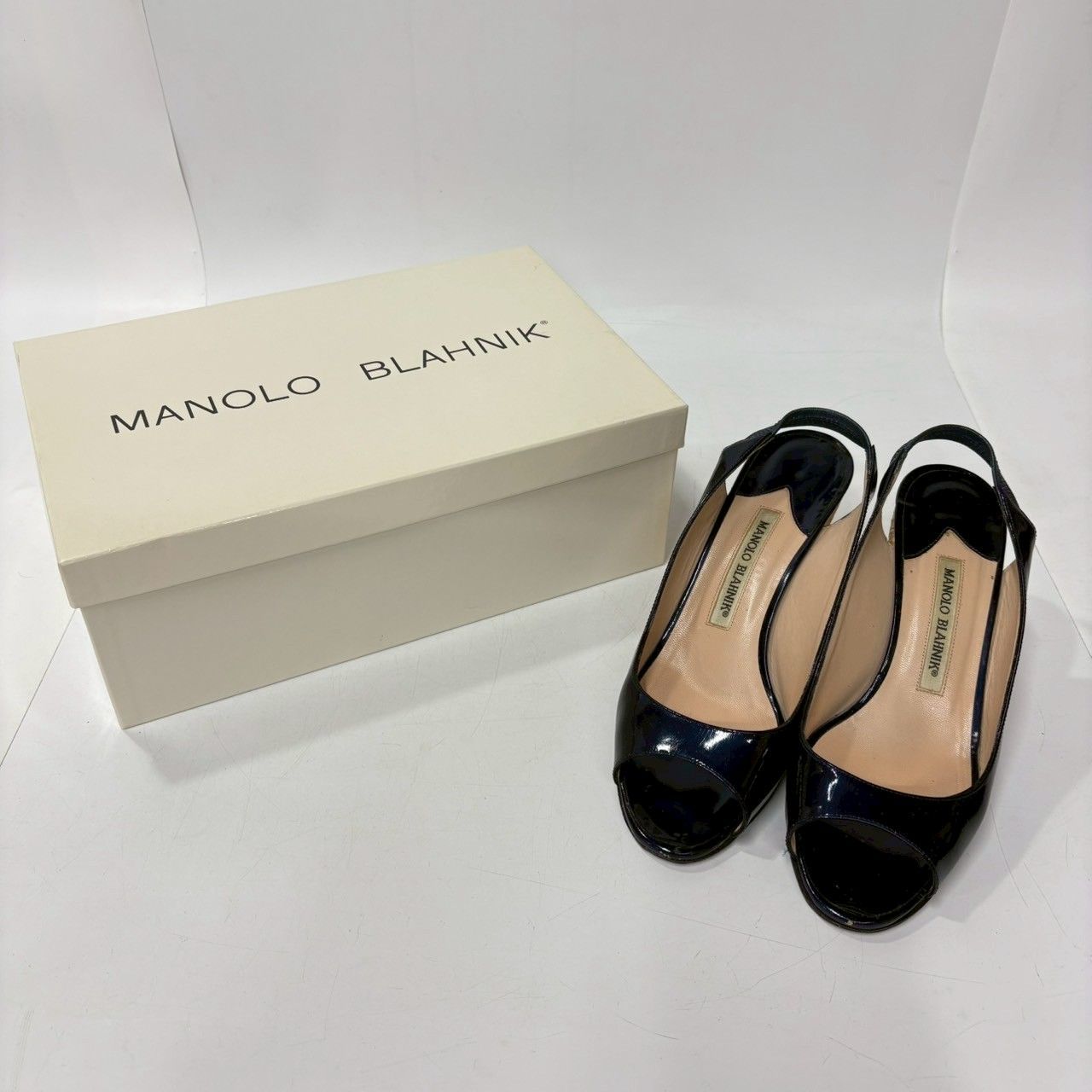 M10 き MANOLO BLAHNIK MANIAPLA マノロブラニク エナメル サンダル オープントゥパンプス ウェッジソール ブラック 表記サイズ36 レディース 靴 シューズ