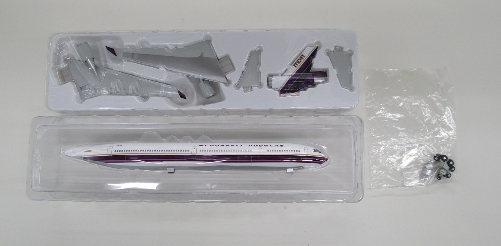 ホーガン 1/200 MD-11 マクドネル ダグラス N211MD [11632]【D】krt022509m - メルカリ