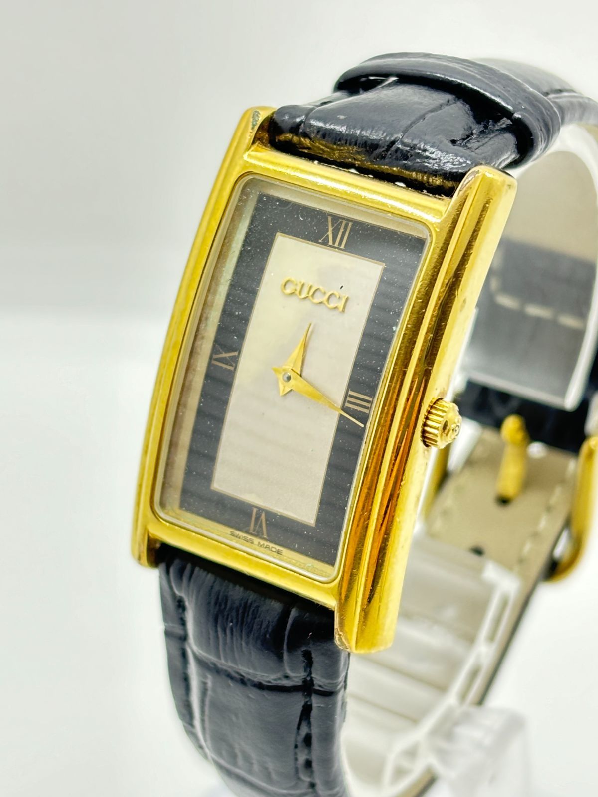 GUCCI グッチ 2600M 腕時計 ゴールド×ブラック ヴィンテージ