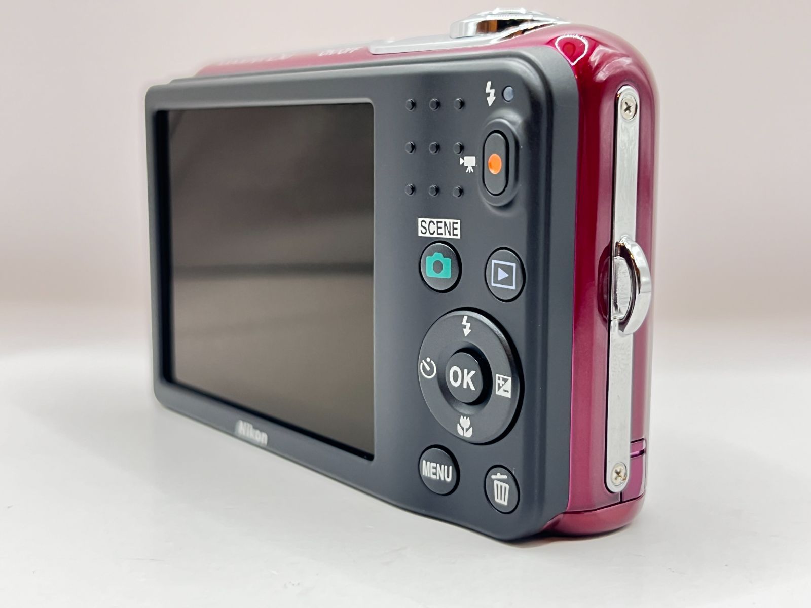 極上品 Nikon ニコン COOLPIX L30 レッド コンパクトデジタルカメラ