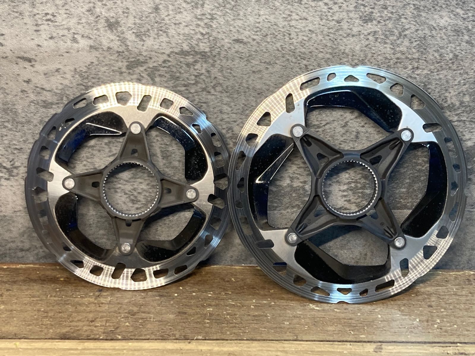 SHIMANO RT-MT900 ディスクブレーキローターセット Shimanoディスクブレーキセンターロックローター、xtr dura-ace