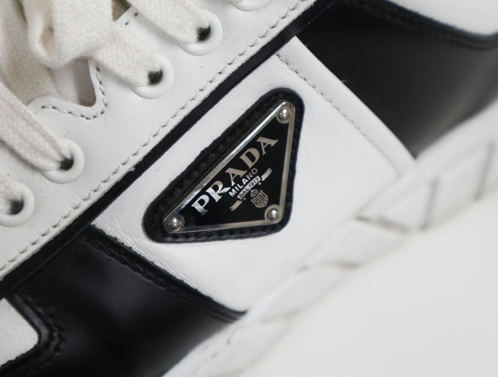 ★Prada★ ダウンタウン レザー スニーカー ◇PRADA◇ダウンタウン/レザー/スニーカー/シューズ/27.5㎝/極美