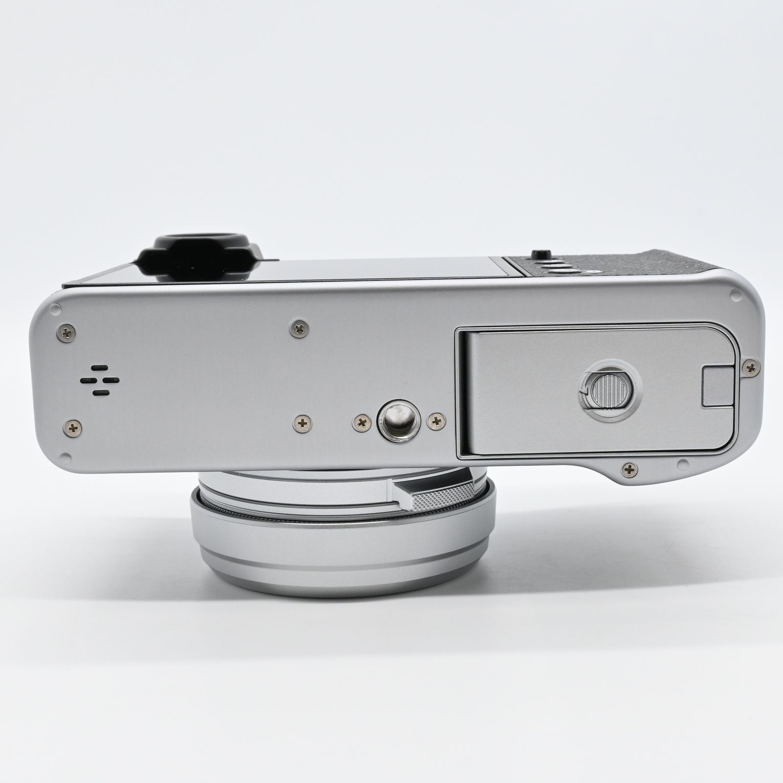 ☆極上品☆FUJIFILM X100VI シルバー ショット数 726回 多言語モデル