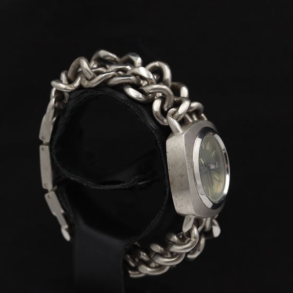 ディーゼル QZ シルバー文字盤 デイデイト DZ-2096 ブレスレット