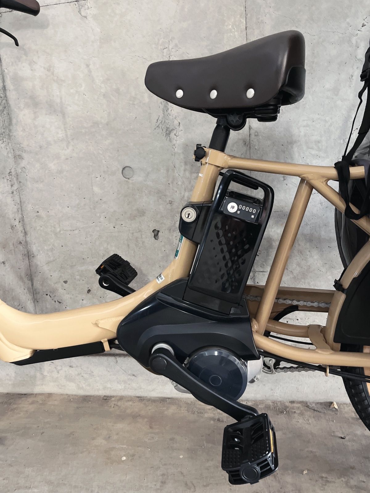 パナソニック [電動アシスト自転車 ギュット・アニーズ・DX BE-ELAD032