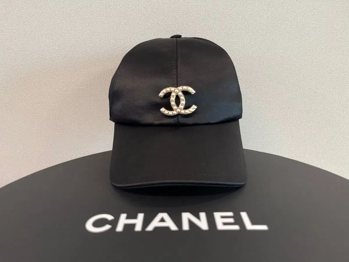 CHANEL シャネル