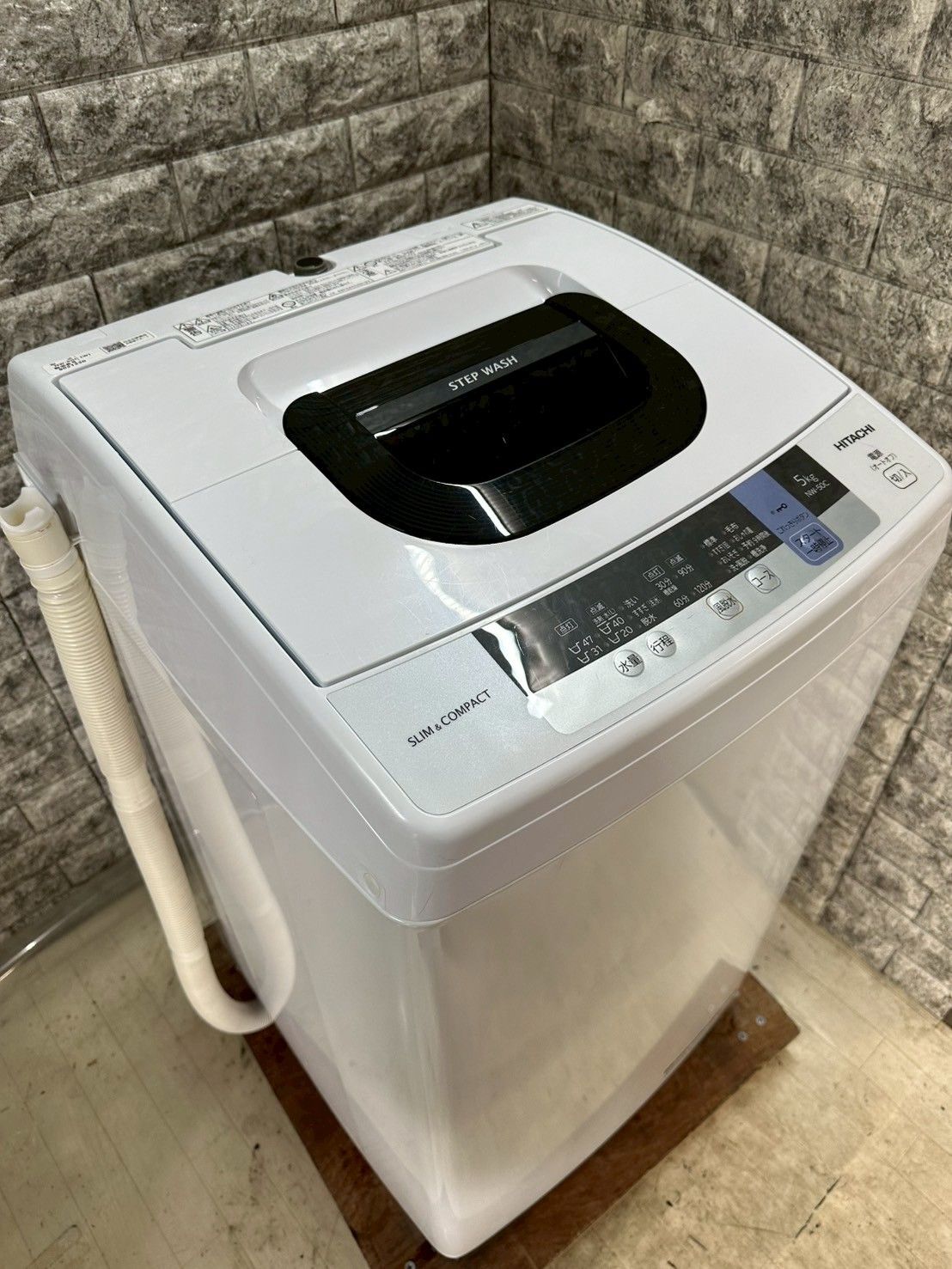 大阪 3か月保障付き 洗濯機 日立 5kg 2018年 NW-50C S-717